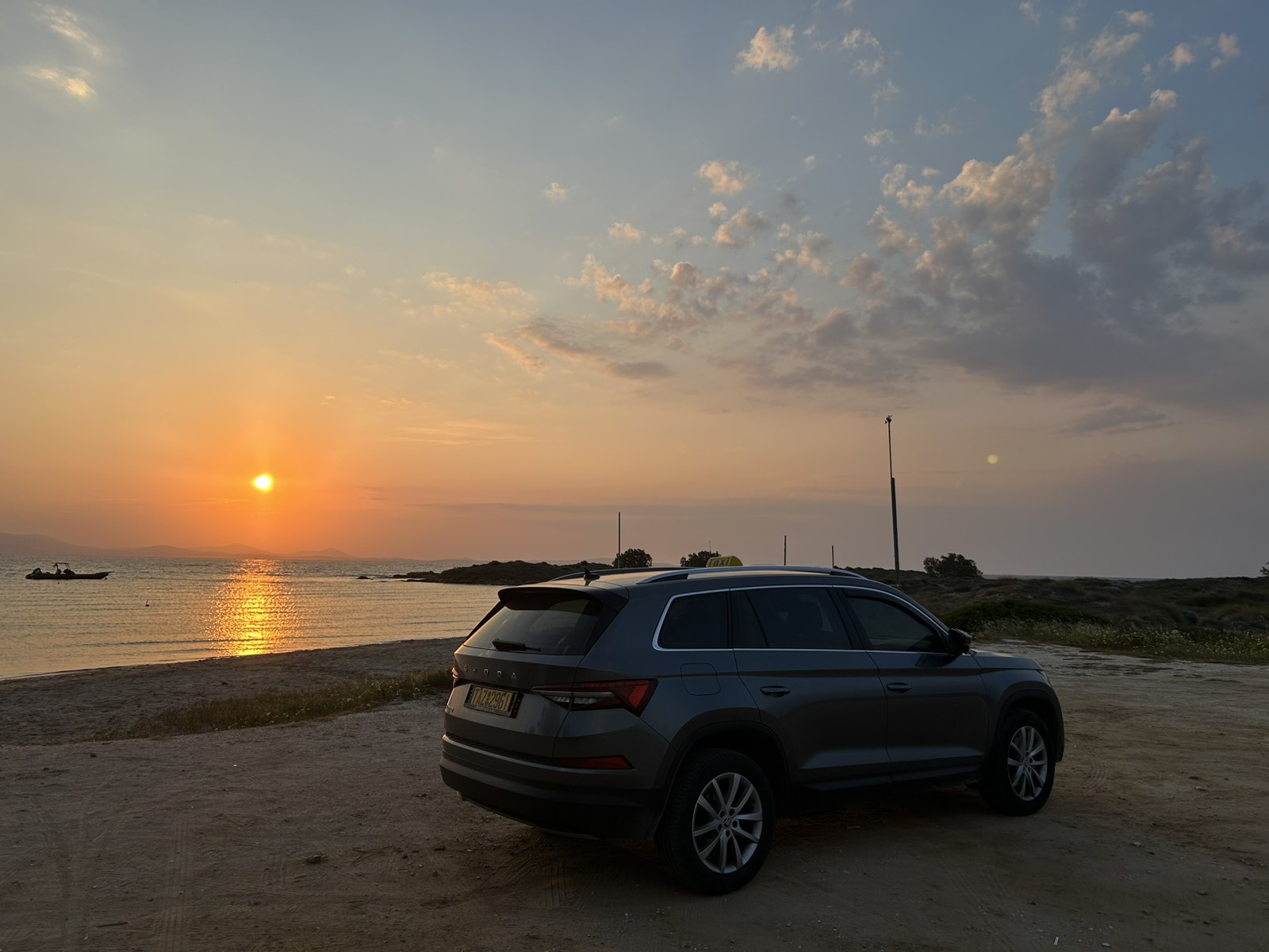 Taxi in Naxos island at sunset – Skoda Kodiaq SUV